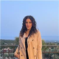 Laurenda in tfcpc impartisce lezioni di biologia