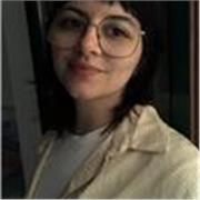 Soy una chica muy extrovertida, me encanta ayudar y hacerme entender. Me encanta ver que la gente coge amor y gusto a lo que está aprendiendo gracias a la atención necesaria.
Daría clases a alumnos de hasta 13 años