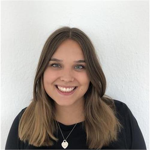 Annika Privatlehrerin aus Köln