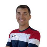 Entrenador personal graduado en Ciencias de la Actividad Física y del Deporte por la Universidad de Huelva.