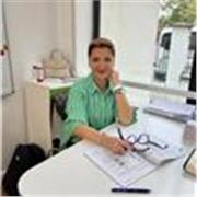 Profesora con 20 años de experiencia en dar clases para todos los niveles.