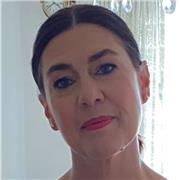 Profesora titulada de inglés 
Imparto clases de refuerzo a todos los niveles