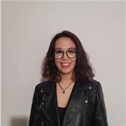 Profesora de inglés apta para todas las edades.