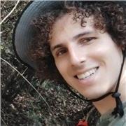 Linguist mit einem Master-Abschluss in Französisch unterrichtet Kurse für Liebhaber der Französische Kultur