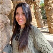 Offro lezioni private e aiuto compiti per scuole elementari, medie e superiori per materie di ambito umanistico