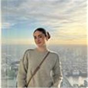 Estudiante de historia del arte en la UB, buena comunicando 