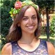 Laureata in scienze biologiche ed ecobiologia, con esperienza come babysitter e aiuto compiti. 