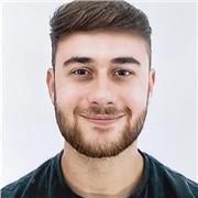 Estudiante de Filología Inglesa. Imparto clases tanto de inglés como de español.