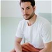 Docente di inglese impartisce lezioni per ogni grado d'istruzione e per ogni finalità