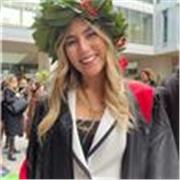 Laureata offre lezioni di italiano
