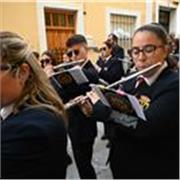 Me encanta cuidar y ayudar a los niños y a los bebés 