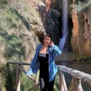 Puedo dar clases a niños de secundaria y primaria adaptando mis clases a su nivel y explicando mis clases de manera sencilla y aportando trucos para su mejor entendimiento y estudio .