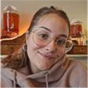 Doy clases particulares de lengua y literatura. Con experiencia en institutos en horario extraescolar
