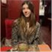 Étudiante en LLCER Italien, j'ai obtenu mon bac de français ainsi que mon bac d'italien, je suis en double licence depuis la 6ème 