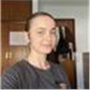 Profesora titulada en educación infantil y en periodo de formación de educación primaria. Además de formada en integración social.