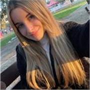 Profesora de repaso con pasión por la enseñanza. Actualmente estudiando magisterio.