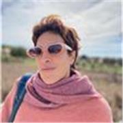 Profesora de Derecho para estudiantes universitarios