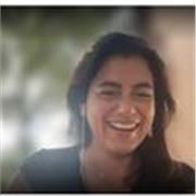 

Art Director e Marketing Strategist con oltre 20 anni di esperienza insegna Graphic Design, Branding e Comunicazione Digitale