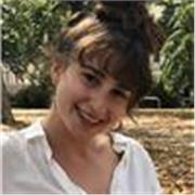 Ich bin Manya, eine English-Tutorin, die Kinder alle Altersgruppen sowie Erwachsene unterrichtet.