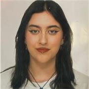 Podria enseñar matemáticas, lengua, biologia, inglés, musica, preferible a niños de primaria