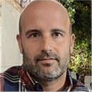 Profesor de Geografía e Historia para todos los niveles (con programación didáctica propia en 3º de ESO sobre Geografía y los SIG)