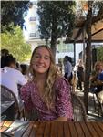 Chica estudiante 20 años se ofrece a dar clases a niñ@s de primaria y ESO, incluidos apoyo de inglés y francés