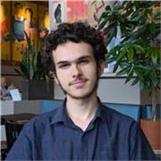 Étudiant en première année à Sciences Po Paris, donne des cours en français, philosophie, histoire-géo (collège et lycée)