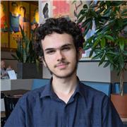 Étudiant en première année à Sciences Po Paris, donne des cours en français, philosophie, histoire-géo (collège et lycée)