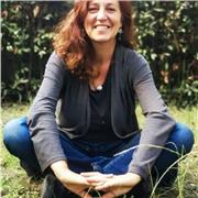 Lezioni di mindfulness e movimento, lezioni per materie umanistiche, italiano, storia, storia dell'arte, disegno dal vero, arte.
Sono maestra d'arte ceramica, counselor, mindfltrainer. La gestione dell' ansia e il lavoro di presenza possono fare la diffe