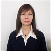 Profesora con amplia experiencia en diseño gráfico, marketing, recursos humanos y sustentabilidad