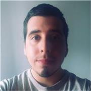 Profesor de inglés y español para estudiantes en niveles de educación primaria y secundaria