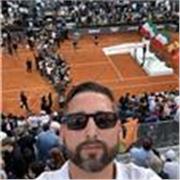 Istruttore di tennis ancora in attività nei tornei propongo lezioni mirate per principianti e avanzati sia adulti e bambini