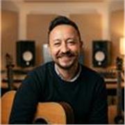 Maestro en Artes Musicales (+10 años exp) | Clases de Guitarra, Armonía y arreglos | método practico y 100 % personalizado