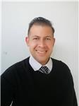 Orientador profesional que ofrece sus conocimiento para el perfeccionamiento con respecto a la tutoría y orientación educativa