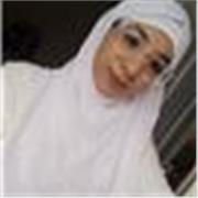 English tutor who teaches preschool and teenagers. Also works with youth as a mentor well-being. 