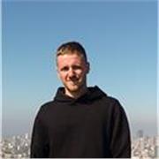 Mi chiamo Francesco Zanichelli e sono nato il 5 novembre del 1996 a Parma. Nel 2017 ho iniziato il mio percorso universitario alla Libera Accademia di Belle Arti (LABA) di Rimini, frequentando il corso di Graphic Design. 

Qui ho approfondito le mie conos
