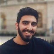 King's medical student teaching biology, chemistry and physics