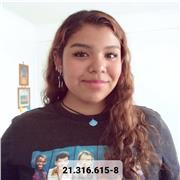 Estudiante de pedagogia en inglés dicta clases de inglés para niños de educación básica