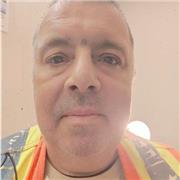 Native English speaker in Elgin, Scotland helping individuals practice their English online.