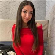 Auxiliar de enfermería con conocimiento con niños dependientes.