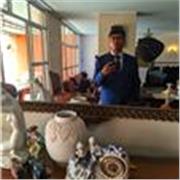 Profesor de Inglés que imparte clases a niños y adolescentes