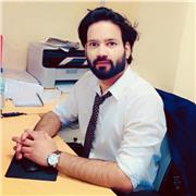 Physics teacher who relates science with daily life to make anyone master