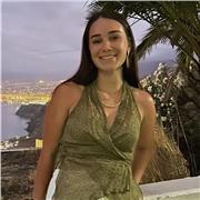 Universitaria con media de sobresaliente en Bachillerato ofrece ayuda a alumnos con sus deberes hasta la ESO