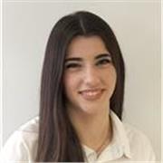 Me defino como una profe constante pero que hace sus clases amenas y podría dar casé a cualquiera menor de edad