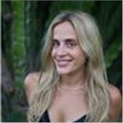 Profesora de canto, interpretación de la música