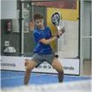 Profesor de padel con titulo de monitor nivel 1, validado por la federación de padel de Castilla y León
Soy un chaval que le encanta el padel y apasionado a los deportes
