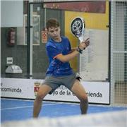 Profesor de padel con titulo de monitor nivel 1, validado por la federación de padel de Castilla y León
Soy un chaval que le encanta el padel y apasionado a los deportes