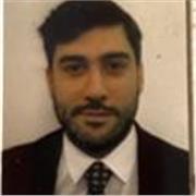 Avvocato impartisce lezioni di diritto penale