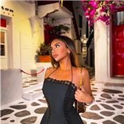 Soy una persona paciente, creativa y con muchas ganas de enseñar. Doy clases a estudiantes que quieren aprender de forma dinámica