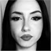 Doy clases a extranjeros que quieren aprender español para comunicarse en su día a día o en el trabajo, adaptándome a su nivel.